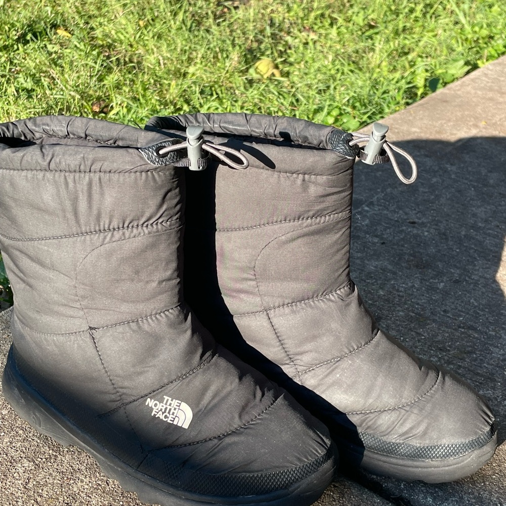 Snow Boots